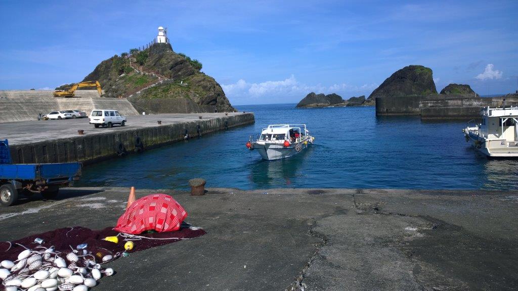 At Lanyu port, a boat for diving excursions